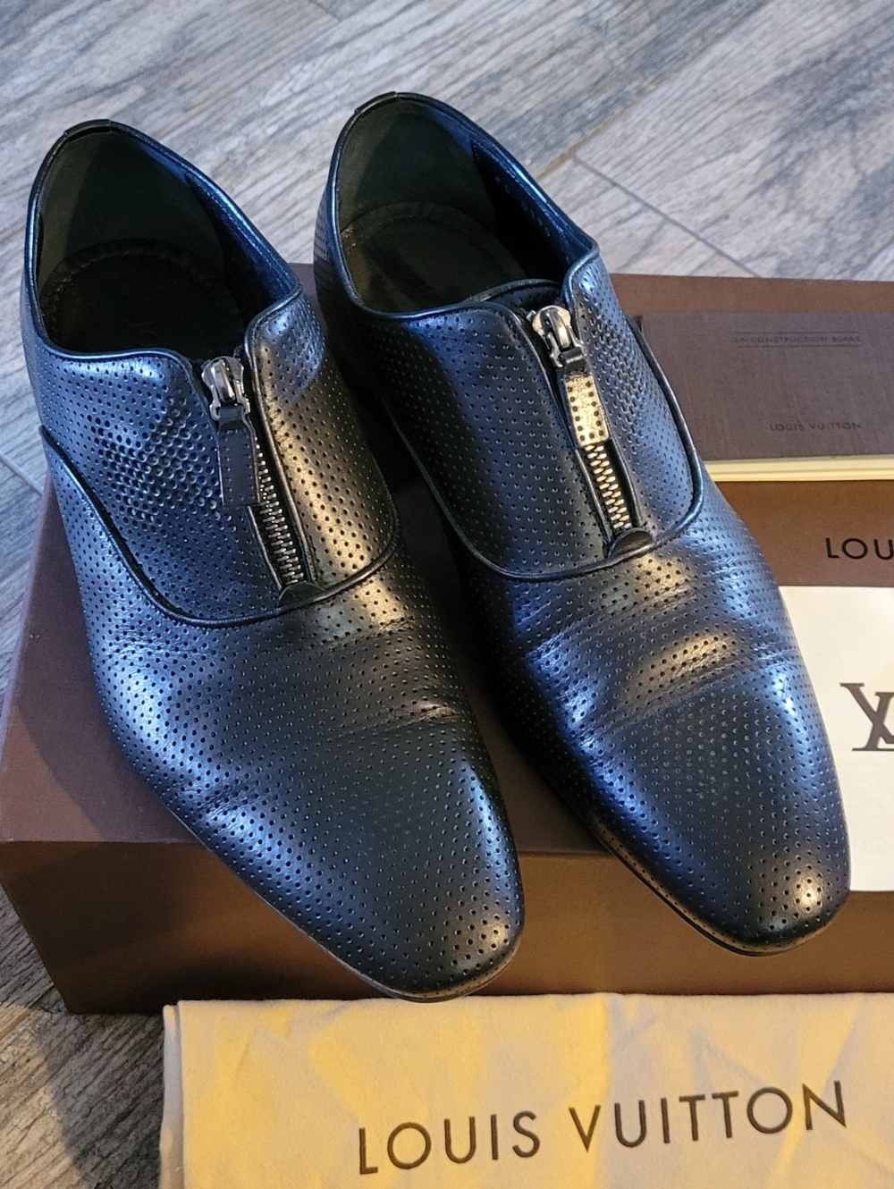 Louis Vuitton Mexico Zip Loafer Car Shoes Black Perforated Calf Leather COA - Picture 2 of 15